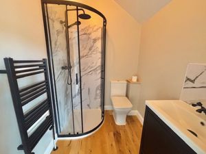 En suite- click for photo gallery